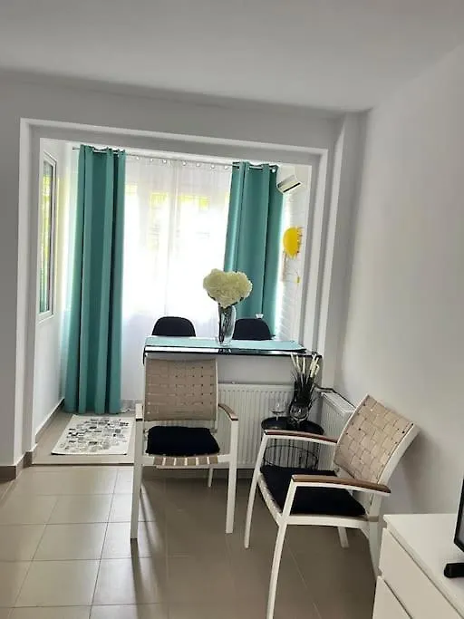 Studio Spatios Plaza Mall, Park Drumul Taberei Bucureşti 0*,